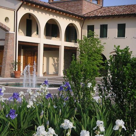 Agriturismo Due Torri Монтебелуна Екстериор снимка