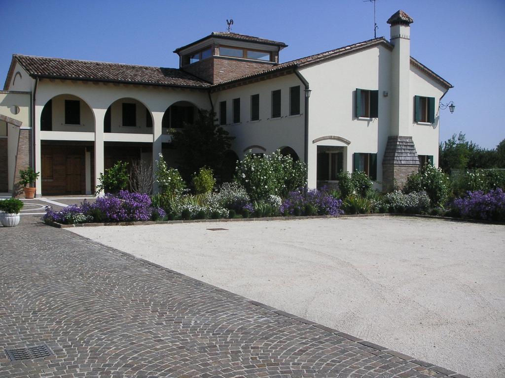 Agriturismo Due Torri Монтебелуна Екстериор снимка